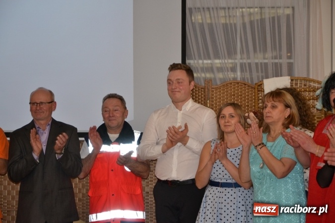 Zdjęcie w galerii na portalu naszraciborz.pl: Narodziny u Francle i Zeflika, czyli biesiada na Trzech Króli w zabełkowskim Retro wiadomości z regionu