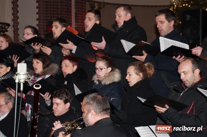 Zdjęcie w galerii na portalu naszraciborz.pl: O Dzieciątku po czesku i po polsku. Dziesiąte Kuźniańskie Kolędowanie wiadomości z regionu