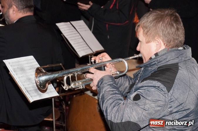 Zdjęcie w galerii na portalu naszraciborz.pl: O Dzieciątku po czesku i po polsku. Dziesiąte Kuźniańskie Kolędowanie wiadomości z regionu