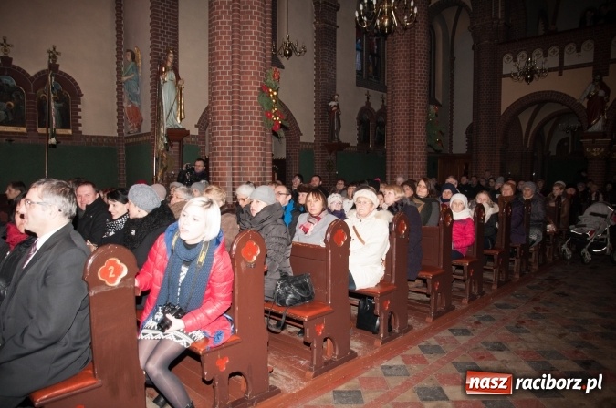 Zdjęcie w galerii na portalu naszraciborz.pl: O Dzieciątku po czesku i po polsku. Dziesiąte Kuźniańskie Kolędowanie wiadomości z regionu