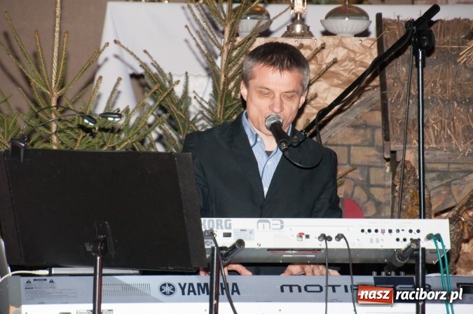 Zdjęcie w galerii na portalu naszraciborz.pl: O Dzieciątku po czesku i po polsku. Dziesiąte Kuźniańskie Kolędowanie wiadomości z regionu