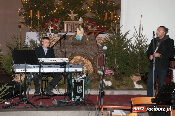 Zdjęcie w galerii na portalu naszraciborz.pl: O Dzieciątku po czesku i po polsku. Dziesiąte Kuźniańskie Kolędowanie wiadomości z regionu