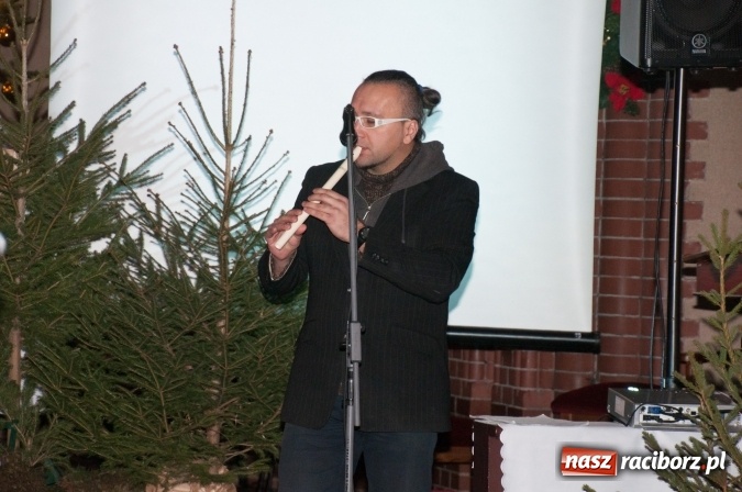 Zdjęcie w galerii na portalu naszraciborz.pl: O Dzieciątku po czesku i po polsku. Dziesiąte Kuźniańskie Kolędowanie wiadomości z regionu