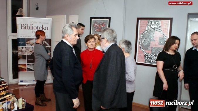 Zdjęcie w galerii na portalu naszraciborz.pl: Układanie myśli – wernisaż wystawy Dariusza Zygadło w Galerii Gawra wiadomości z regionu