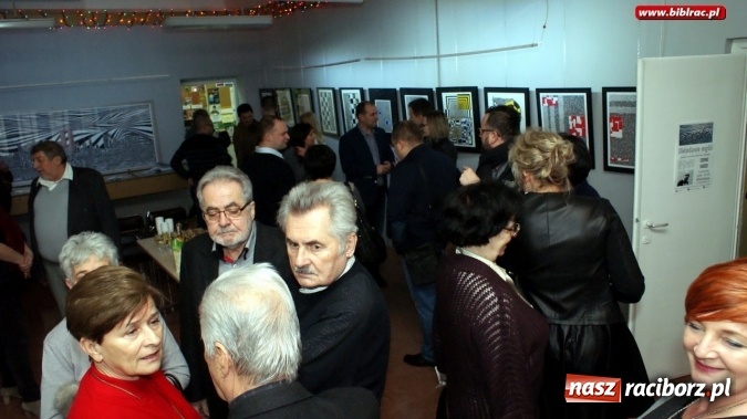 Zdjęcie w galerii na portalu naszraciborz.pl: Układanie myśli – wernisaż wystawy Dariusza Zygadło w Galerii Gawra wiadomości z regionu