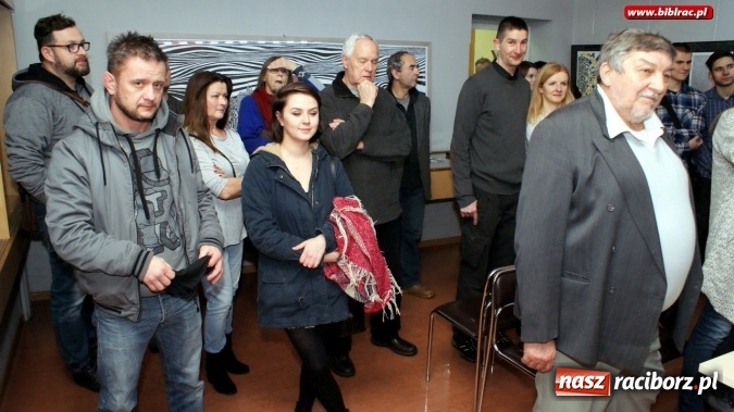 Zdjęcie w galerii na portalu naszraciborz.pl: Układanie myśli – wernisaż wystawy Dariusza Zygadło w Galerii Gawra wiadomości z regionu