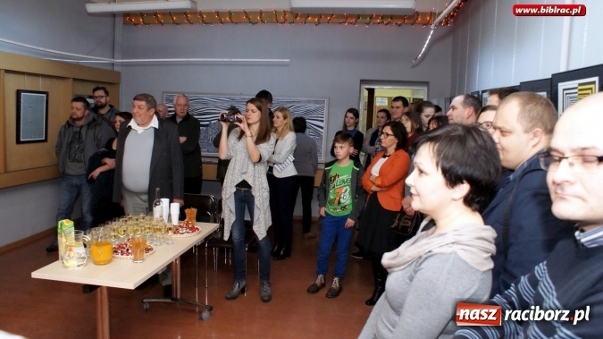 Zdjęcie w galerii na portalu naszraciborz.pl: Układanie myśli – wernisaż wystawy Dariusza Zygadło w Galerii Gawra wiadomości z regionu