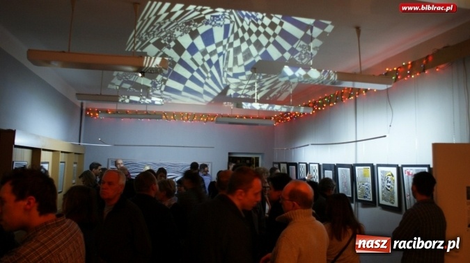 Zdjęcie w galerii na portalu naszraciborz.pl: Układanie myśli – wernisaż wystawy Dariusza Zygadło w Galerii Gawra wiadomości z regionu