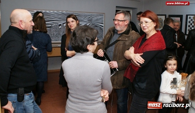 Zdjęcie w galerii na portalu naszraciborz.pl: Układanie myśli – wernisaż wystawy Dariusza Zygadło w Galerii Gawra wiadomości z regionu