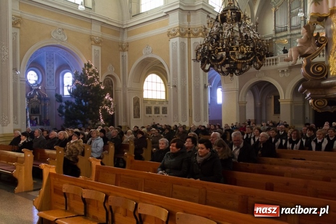 Zdjęcie w galerii na portalu naszraciborz.pl: Koncert Bożonarodzeniowy w kościele w Krzanowicach wiadomości z regionu