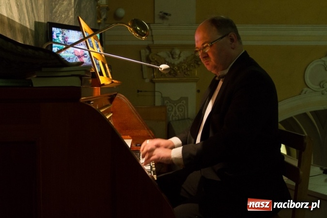 Zdjęcie w galerii na portalu naszraciborz.pl: Koncert Bożonarodzeniowy w kościele w Krzanowicach wiadomości z regionu