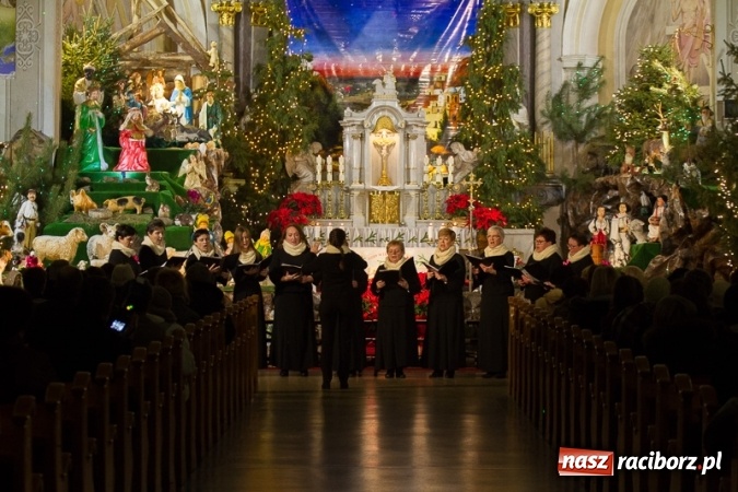 Zdjęcie w galerii na portalu naszraciborz.pl: Koncert Bożonarodzeniowy w kościele w Krzanowicach wiadomości z regionu