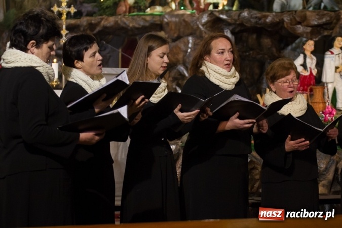 Zdjęcie w galerii na portalu naszraciborz.pl: Koncert Bożonarodzeniowy w kościele w Krzanowicach wiadomości z regionu