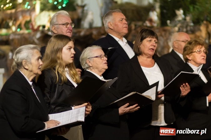 Zdjęcie w galerii na portalu naszraciborz.pl: Koncert Bożonarodzeniowy w kościele w Krzanowicach wiadomości z regionu