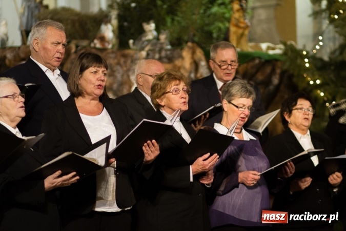 Zdjęcie w galerii na portalu naszraciborz.pl: Koncert Bożonarodzeniowy w kościele w Krzanowicach wiadomości z regionu