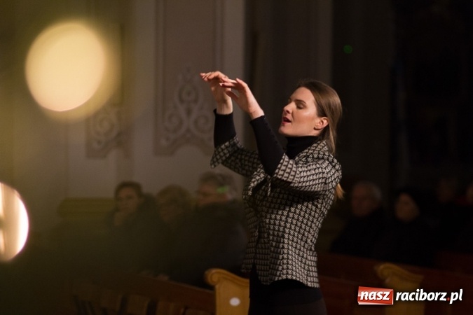 Zdjęcie w galerii na portalu naszraciborz.pl: Koncert Bożonarodzeniowy w kościele w Krzanowicach wiadomości z regionu