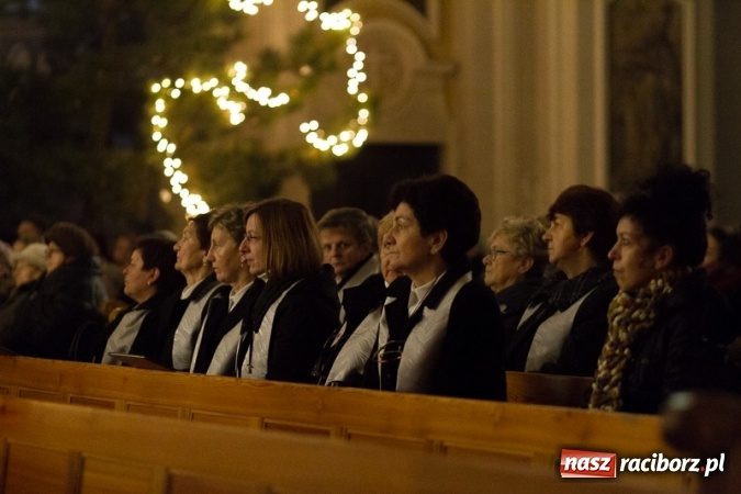 Zdjęcie w galerii na portalu naszraciborz.pl: Koncert Bożonarodzeniowy w kościele w Krzanowicach wiadomości z regionu