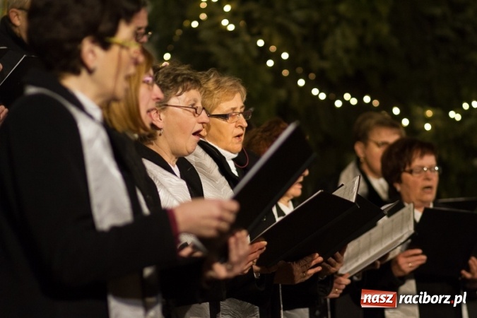 Zdjęcie w galerii na portalu naszraciborz.pl: Koncert Bożonarodzeniowy w kościele w Krzanowicach wiadomości z regionu