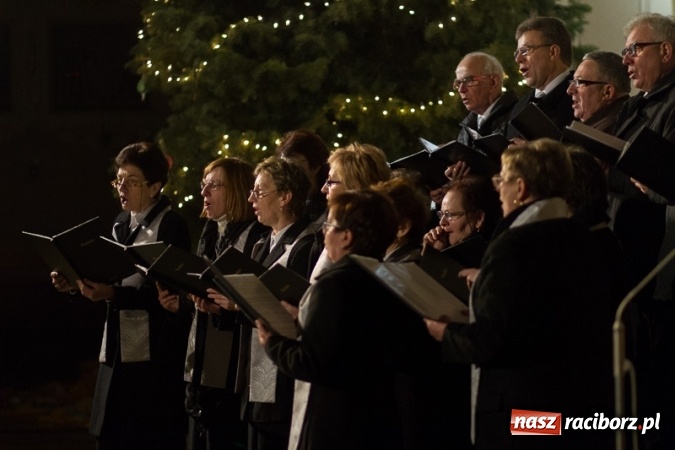 Zdjęcie w galerii na portalu naszraciborz.pl: Koncert Bożonarodzeniowy w kościele w Krzanowicach wiadomości z regionu