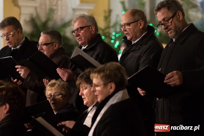 Zdjęcie w galerii na portalu naszraciborz.pl: Koncert Bożonarodzeniowy w kościele w Krzanowicach wiadomości z regionu