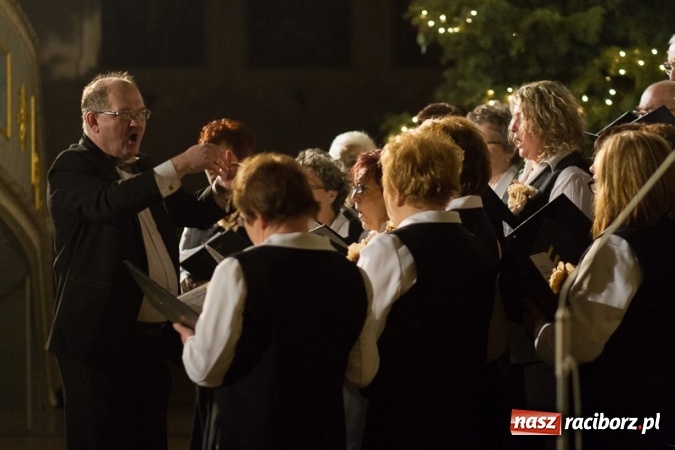 Zdjęcie w galerii na portalu naszraciborz.pl: Koncert Bożonarodzeniowy w kościele w Krzanowicach wiadomości z regionu