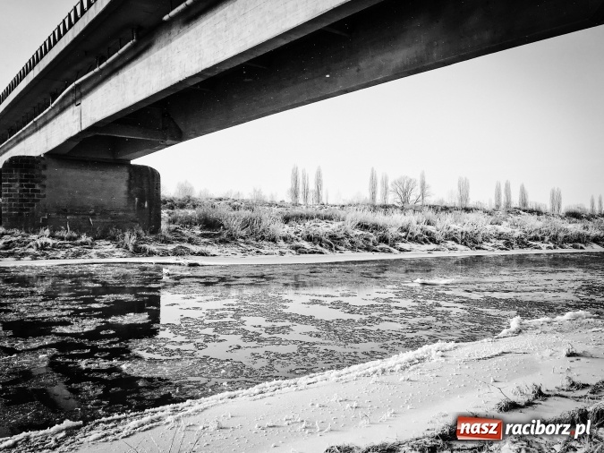 Zdjęcie w galerii na portalu naszraciborz.pl: Dziś w nocy może być nawet 18 stopni mrozu! Uwaga na smog! Mroźna zima na zdjęciach wiadomości z regionu