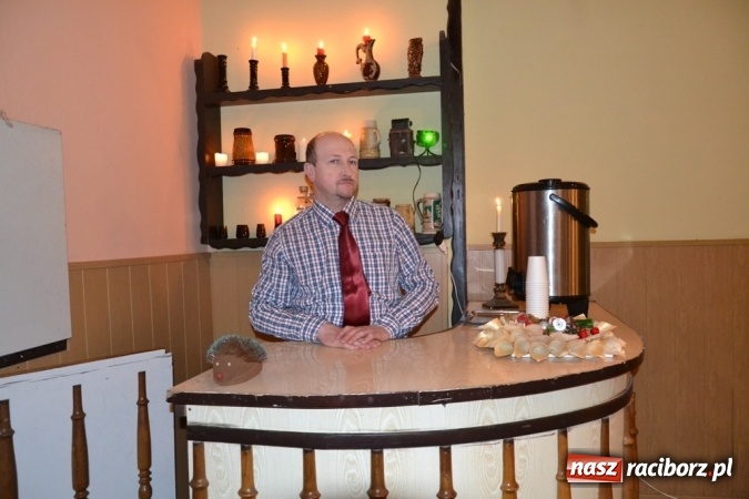 Zdjęcie w galerii na portalu naszraciborz.pl: Kolędnicy i kibice na X Wieczorze Kolęd w Jankowicach!  wiadomości z regionu