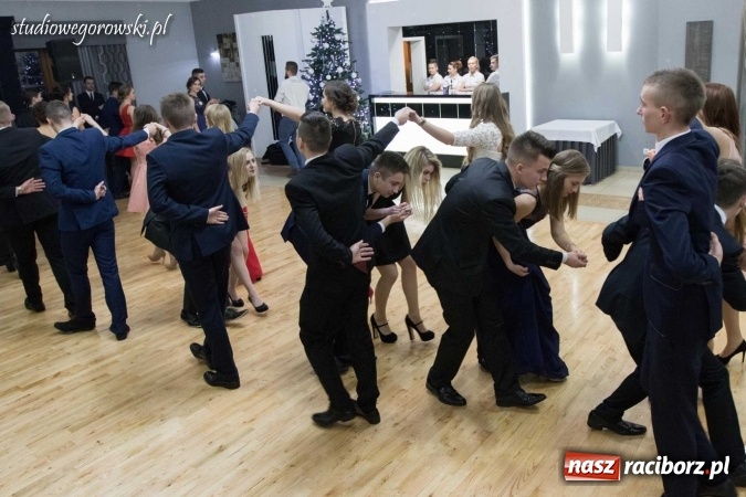 Zdjęcie w galerii na portalu naszraciborz.pl: Studniówka raciborskiej Budowlanki w Tworkowie wiadomości z regionu