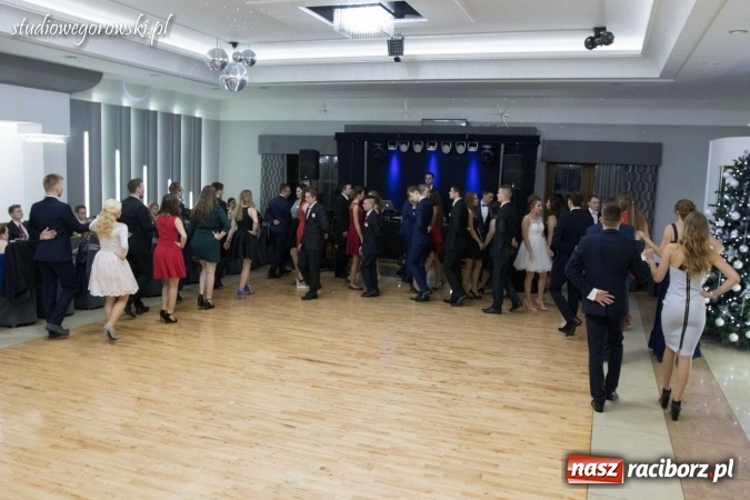 Zdjęcie w galerii na portalu naszraciborz.pl: Studniówka raciborskiej Budowlanki w Tworkowie wiadomości z regionu