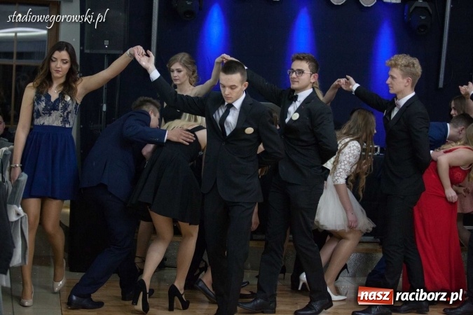 Zdjęcie w galerii na portalu naszraciborz.pl: Studniówka raciborskiej Budowlanki w Tworkowie wiadomości z regionu