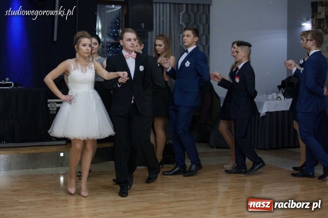 Zdjęcie w galerii na portalu naszraciborz.pl: Studniówka raciborskiej Budowlanki w Tworkowie wiadomości z regionu