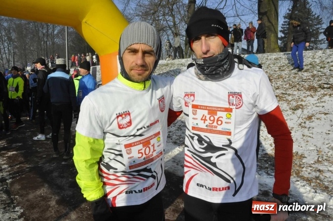 Zdjęcie w galerii na portalu naszraciborz.pl: III Bieg Nadodrzański. Mróz niestraszny biegaczom. Złoto dla Łukasza Skwareckiego  wiadomości z regionu