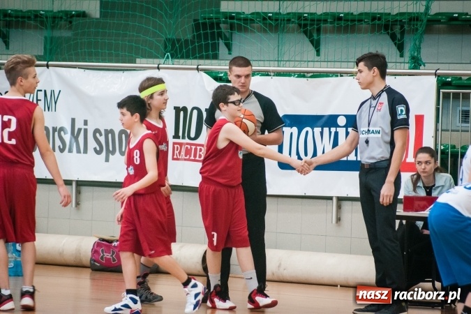 Zdjęcie w galerii na portalu naszraciborz.pl: Zmagania młodych koszykarzy Ofensywy w Arenie Rafako wiadomości z regionu
