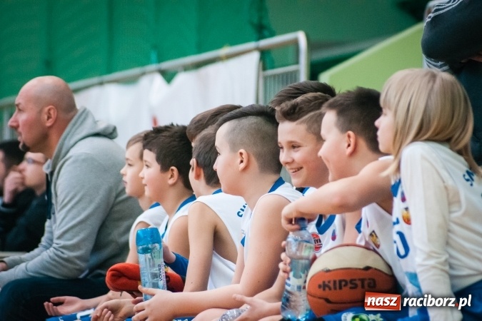 Zdjęcie w galerii na portalu naszraciborz.pl: Zmagania młodych koszykarzy Ofensywy w Arenie Rafako wiadomości z regionu