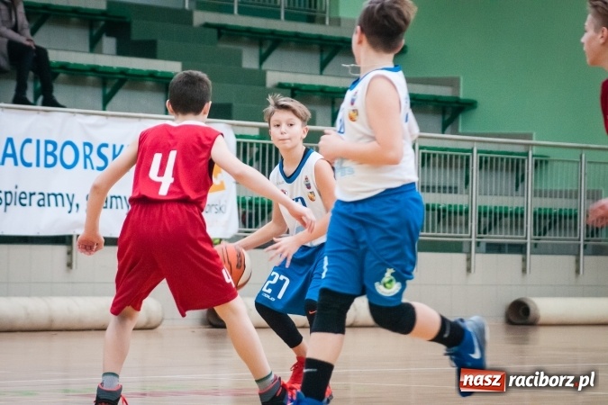 Zdjęcie w galerii na portalu naszraciborz.pl: Zmagania młodych koszykarzy Ofensywy w Arenie Rafako wiadomości z regionu