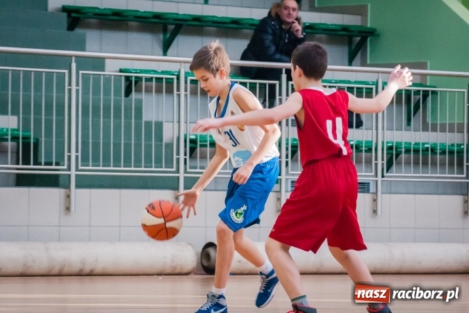 Zdjęcie w galerii na portalu naszraciborz.pl: Zmagania młodych koszykarzy Ofensywy w Arenie Rafako wiadomości z regionu
