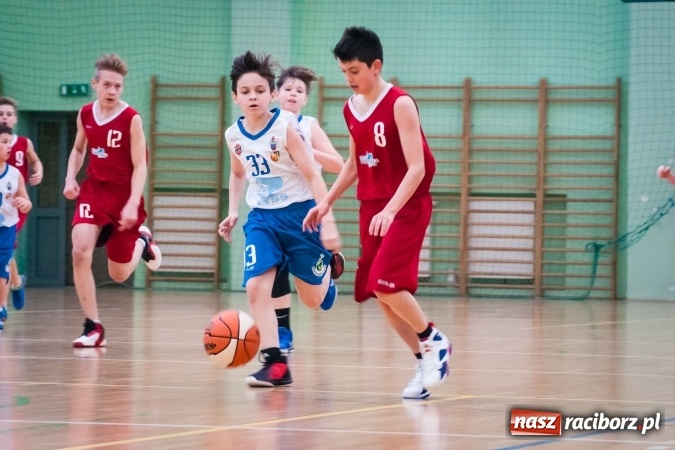Zdjęcie w galerii na portalu naszraciborz.pl: Zmagania młodych koszykarzy Ofensywy w Arenie Rafako wiadomości z regionu
