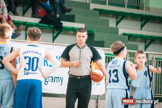 Zdjęcie w galerii na portalu naszraciborz.pl: Zmagania młodych koszykarzy Ofensywy w Arenie Rafako wiadomości z regionu