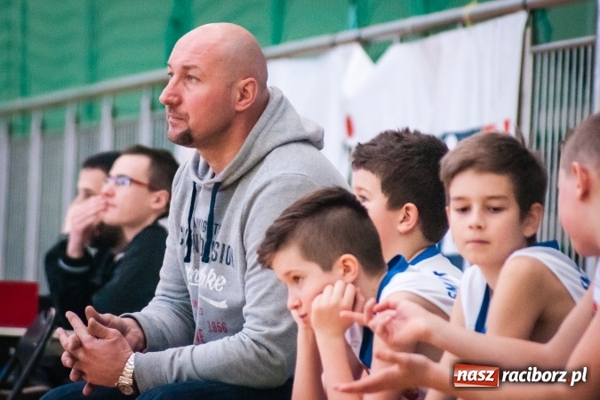 Zdjęcie w galerii na portalu naszraciborz.pl: Zmagania młodych koszykarzy Ofensywy w Arenie Rafako wiadomości z regionu