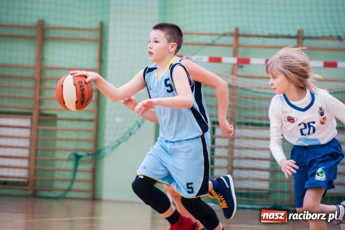 Zdjęcie w galerii na portalu naszraciborz.pl: Zmagania młodych koszykarzy Ofensywy w Arenie Rafako wiadomości z regionu