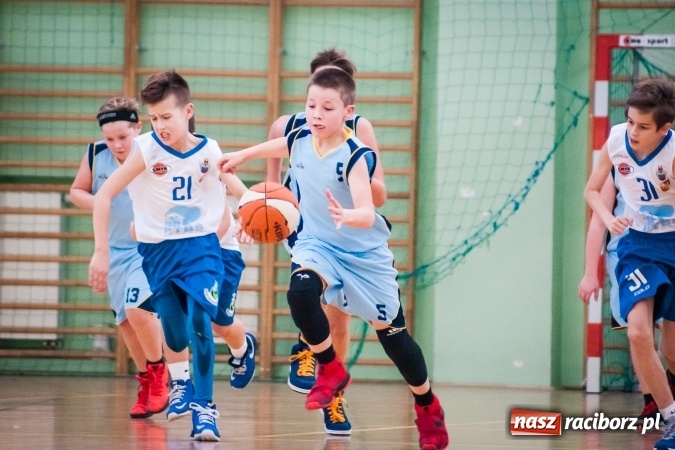 Zdjęcie w galerii na portalu naszraciborz.pl: Zmagania młodych koszykarzy Ofensywy w Arenie Rafako wiadomości z regionu