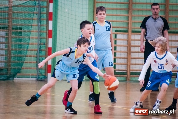 Zdjęcie w galerii na portalu naszraciborz.pl: Zmagania młodych koszykarzy Ofensywy w Arenie Rafako wiadomości z regionu
