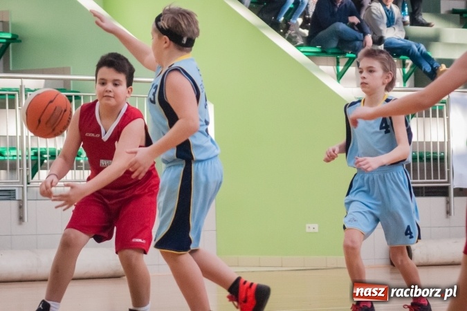 Zdjęcie w galerii na portalu naszraciborz.pl: Zmagania młodych koszykarzy Ofensywy w Arenie Rafako wiadomości z regionu