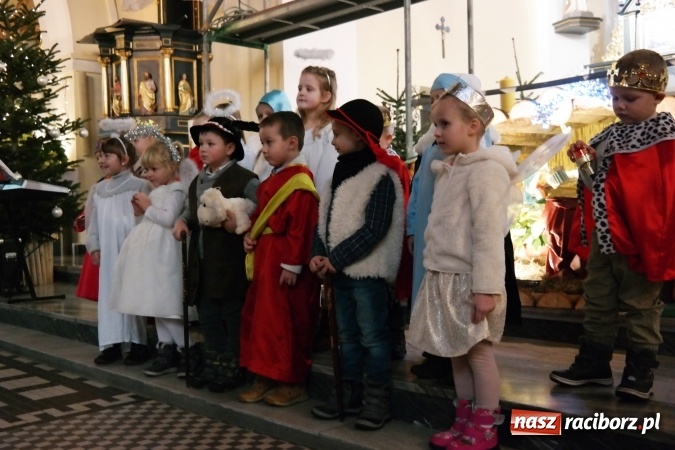 Zdjęcie w galerii na portalu naszraciborz.pl: Kolędowanie w Brzeziu i Oborze FOTO wiadomości z regionu