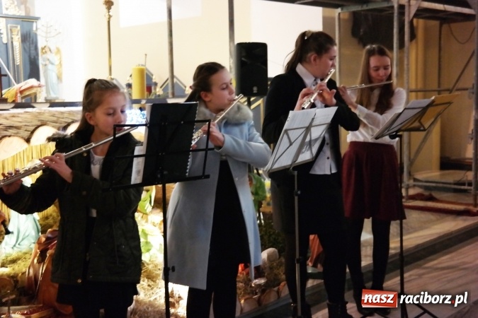Zdjęcie w galerii na portalu naszraciborz.pl: Kolędowanie w Brzeziu i Oborze FOTO wiadomości z regionu