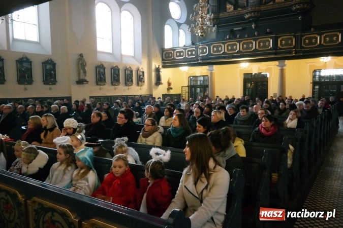 Zdjęcie w galerii na portalu naszraciborz.pl: Kolędowanie w Brzeziu i Oborze FOTO wiadomości z regionu