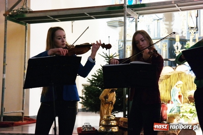 Zdjęcie w galerii na portalu naszraciborz.pl: Kolędowanie w Brzeziu i Oborze FOTO wiadomości z regionu