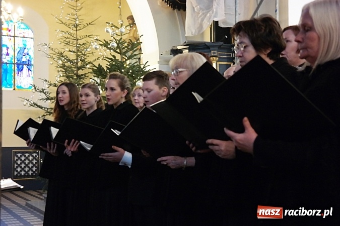 Zdjęcie w galerii na portalu naszraciborz.pl: Kolędowanie w Brzeziu i Oborze FOTO wiadomości z regionu