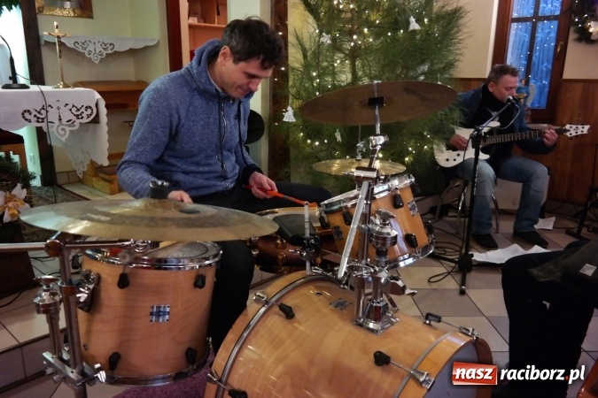 Zdjęcie w galerii na portalu naszraciborz.pl: Kolędowanie w Brzeziu i Oborze FOTO wiadomości z regionu