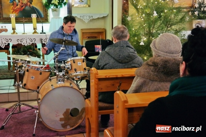 Zdjęcie w galerii na portalu naszraciborz.pl: Kolędowanie w Brzeziu i Oborze FOTO wiadomości z regionu